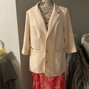 Creme Blazer